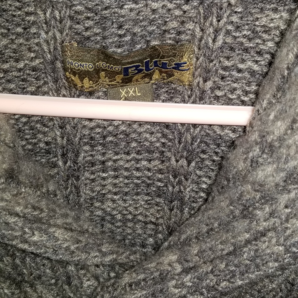 XXL Grey Sweater.